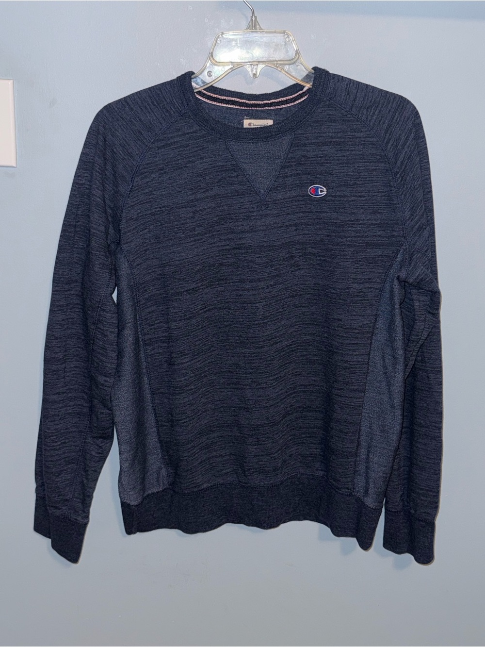 Men’s Champion Sweatshirt (Size M)